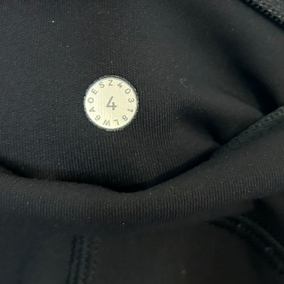 Lululemon Speed Up Crop *High Mesh 21" Black - Picture 11 of 14